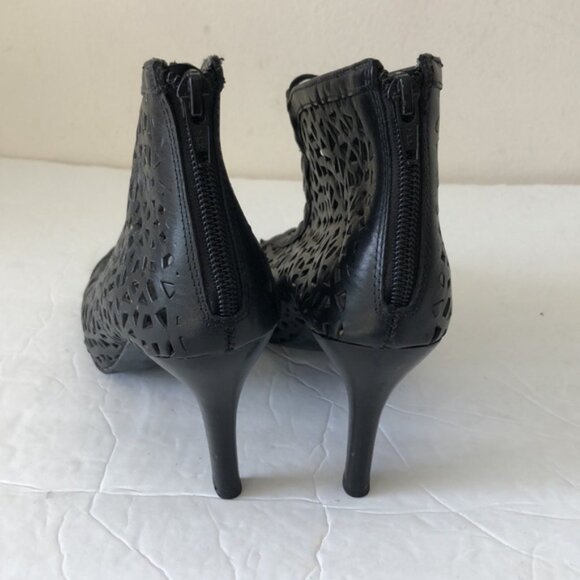 Aldo VTG Laser Cut Cage High Heel Shoes Open Toe Lacy Booties Black Sz. 39 - Picture 5 of 16